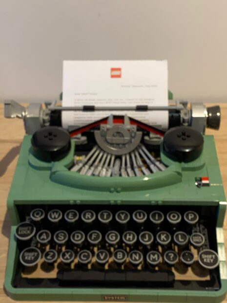 De Lego Typewriter is klaar